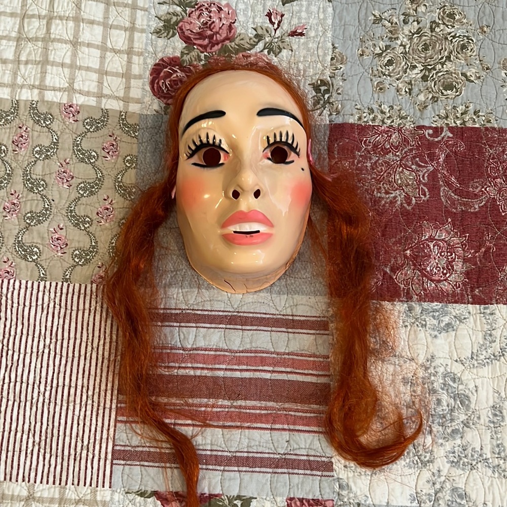 Vintage’80s Danbury Halloween plastic mask girl with red hair Hong Kong